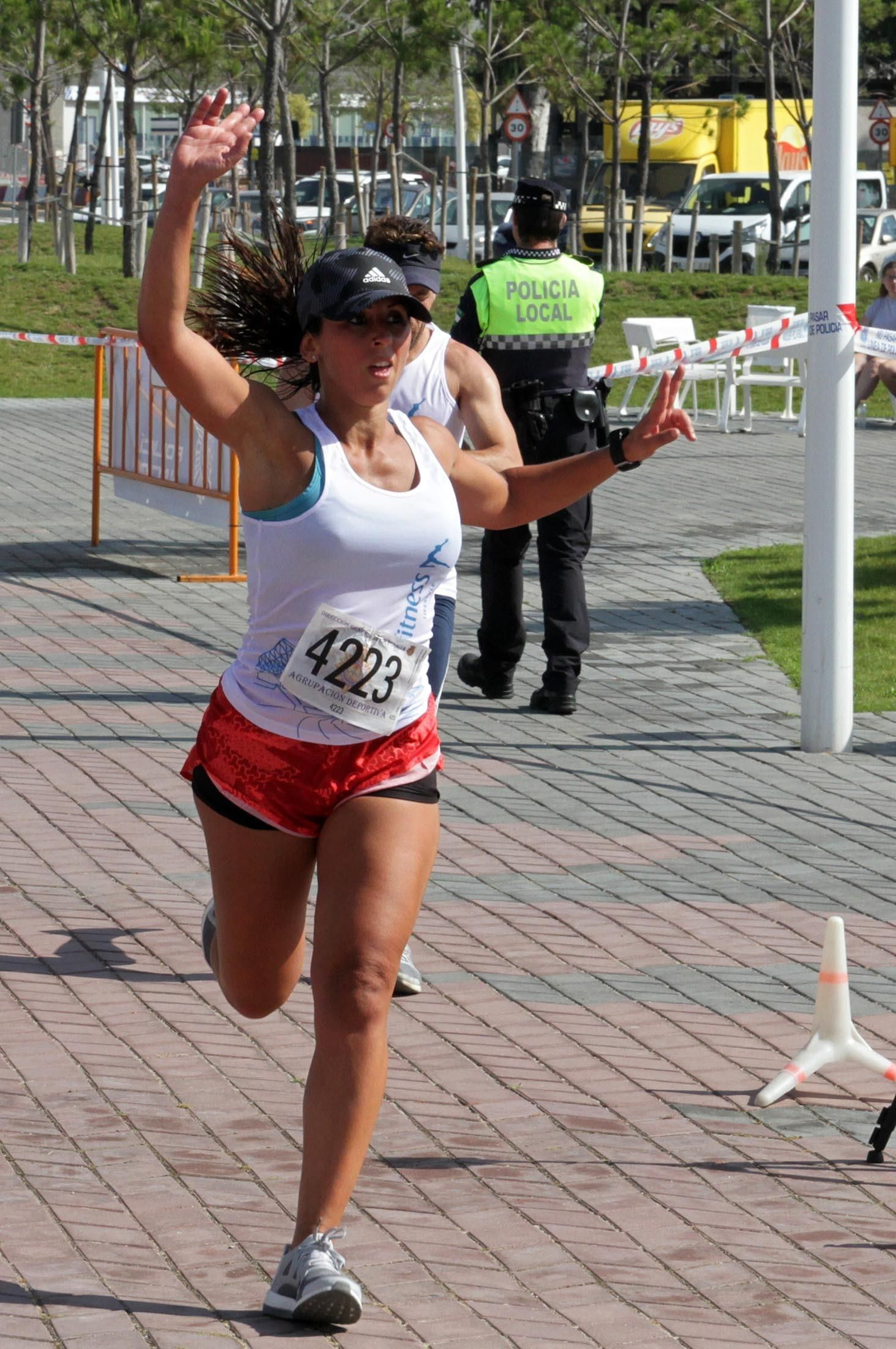 Imágenes de la Carrera Solidaria Ruta 091 organizada por la Policía Nacional