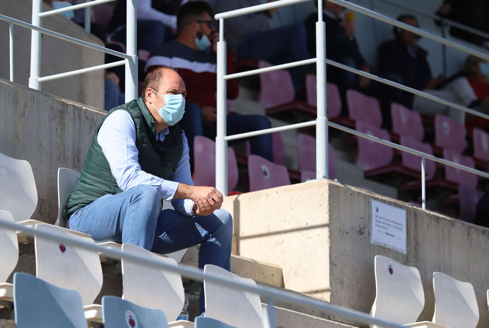 Imágenes del encuentro del Cartaya ante el Écija