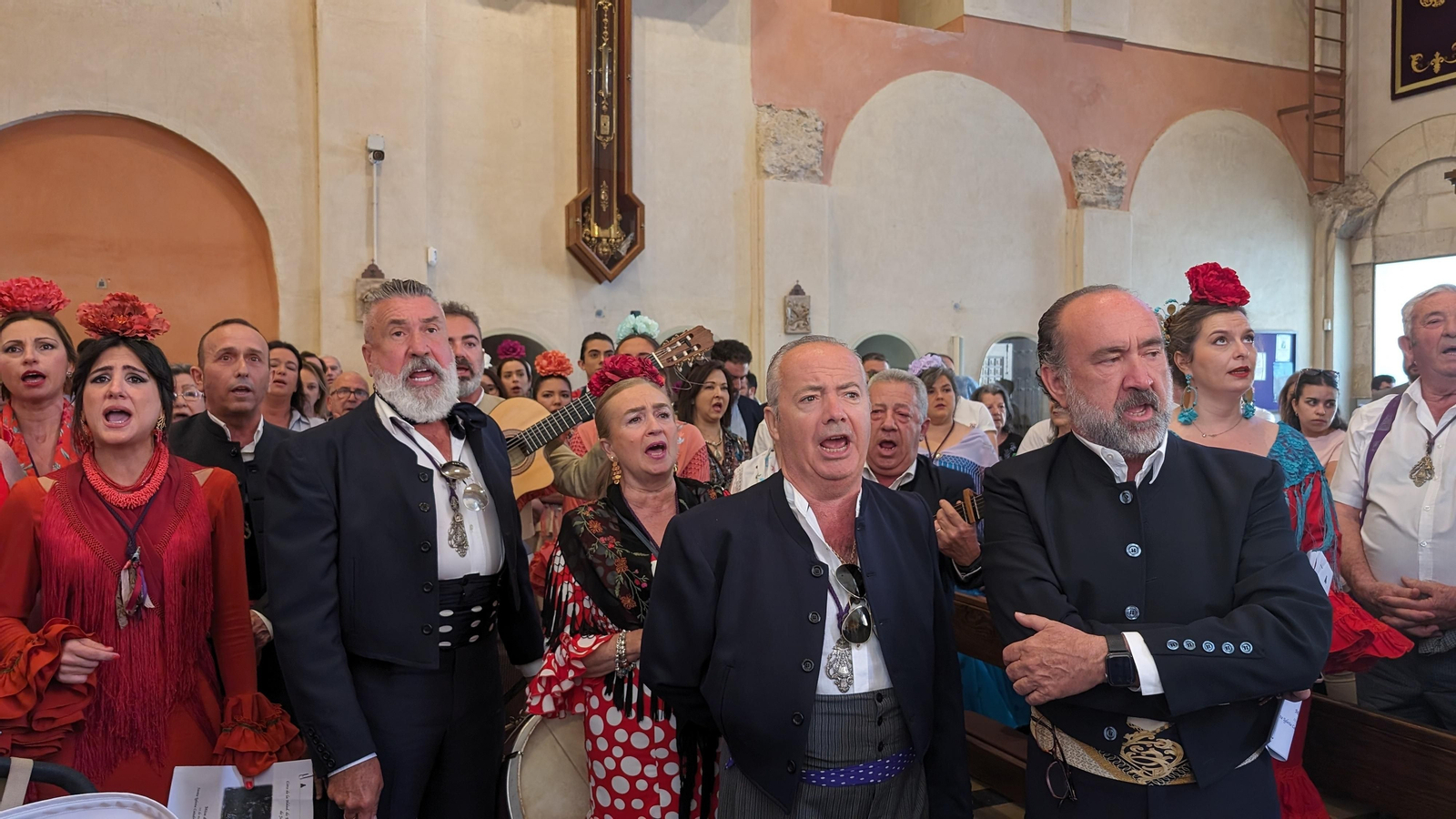 En imágenes: El Rocío de Jaén inicia su peregrinar por las calles de la capital
