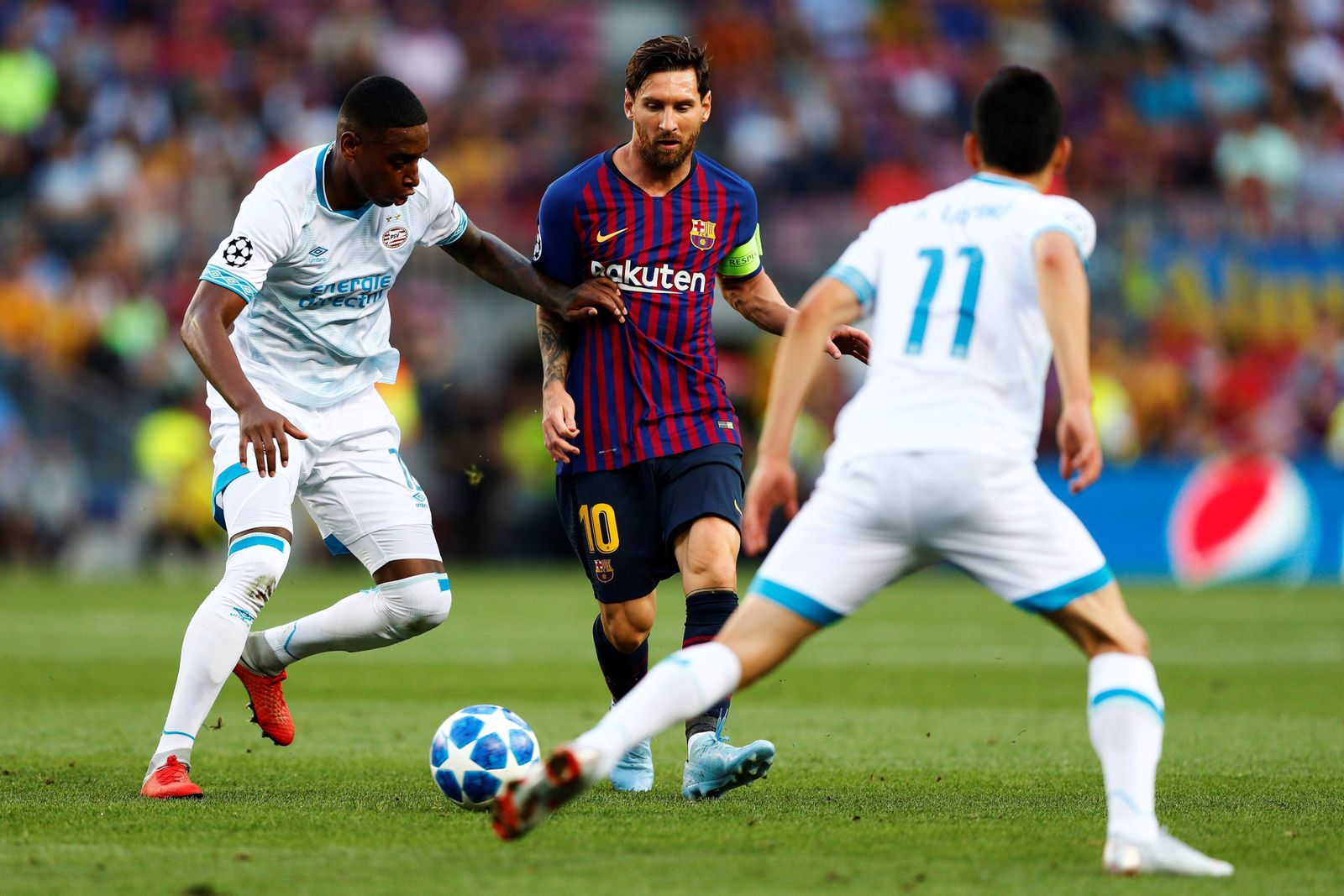 Las imágenes del Barcelona-PSV