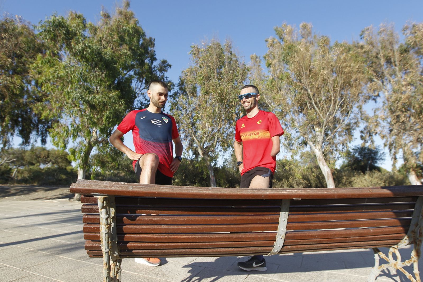 Galería gráfica entrenamiento paratriatleta Jairo Ruiz. Almería