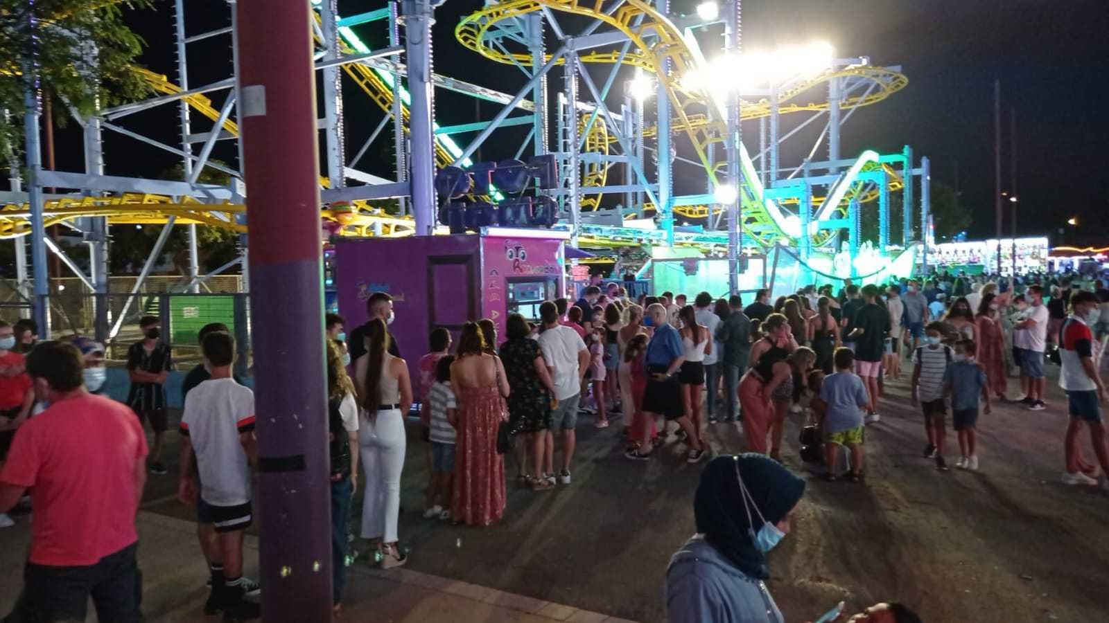 Mantener la distancia en la cola en la hora punta era casi imposible.