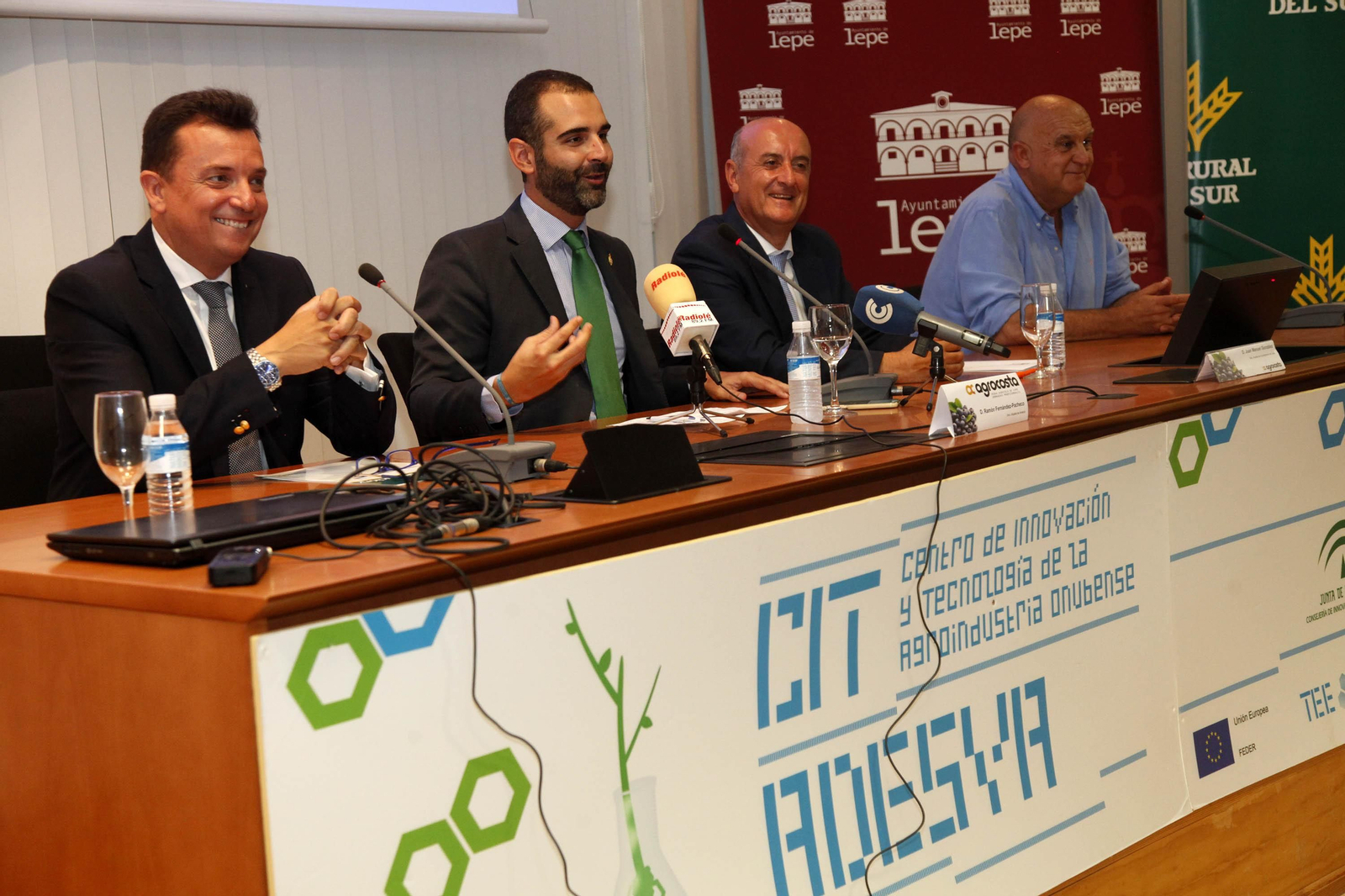 Huelva y Almería se funden a través de la agricultura Huelva y Almería se funden a través de la agricultura
