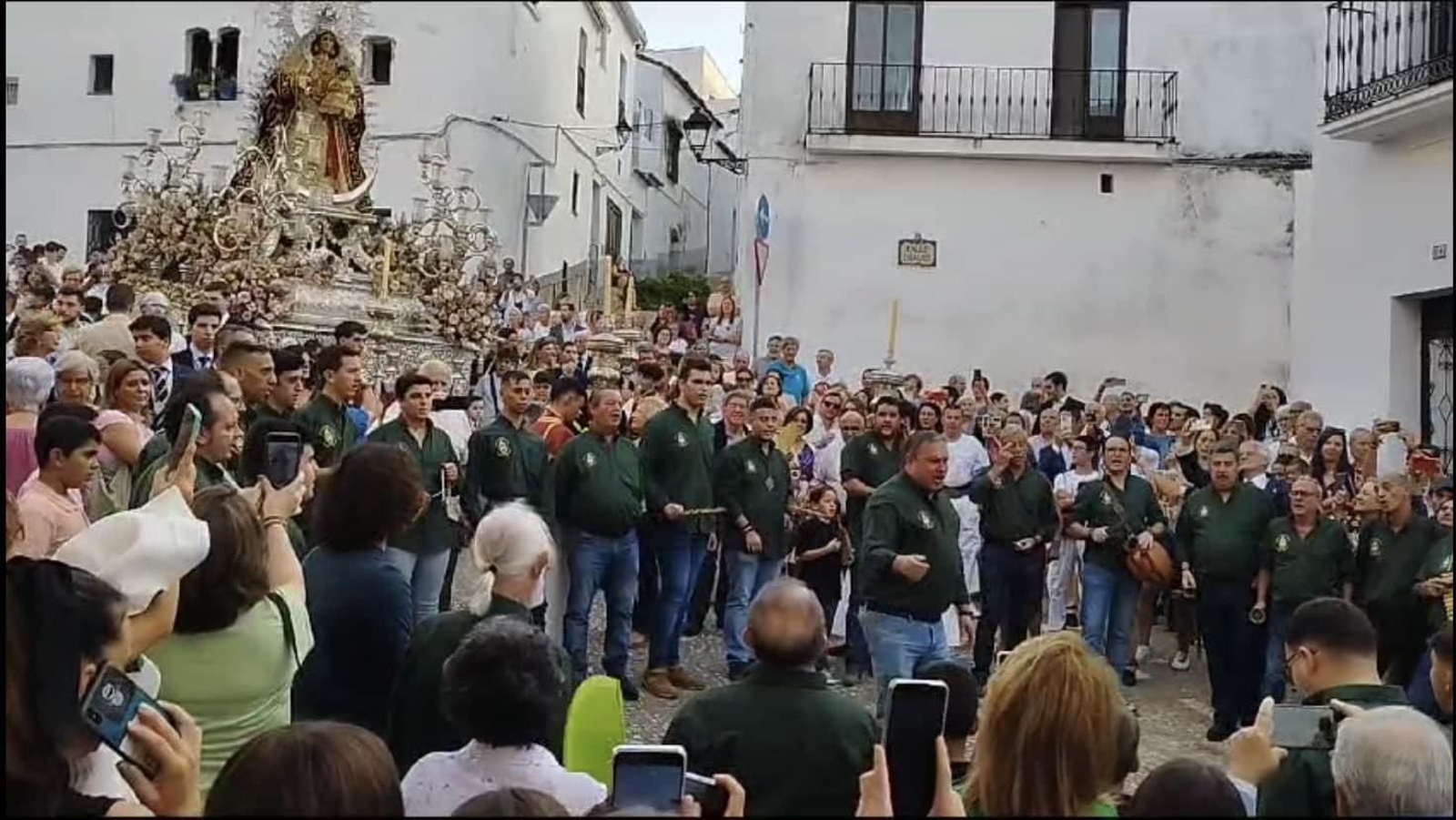 Los campanilleros en Aracena.
