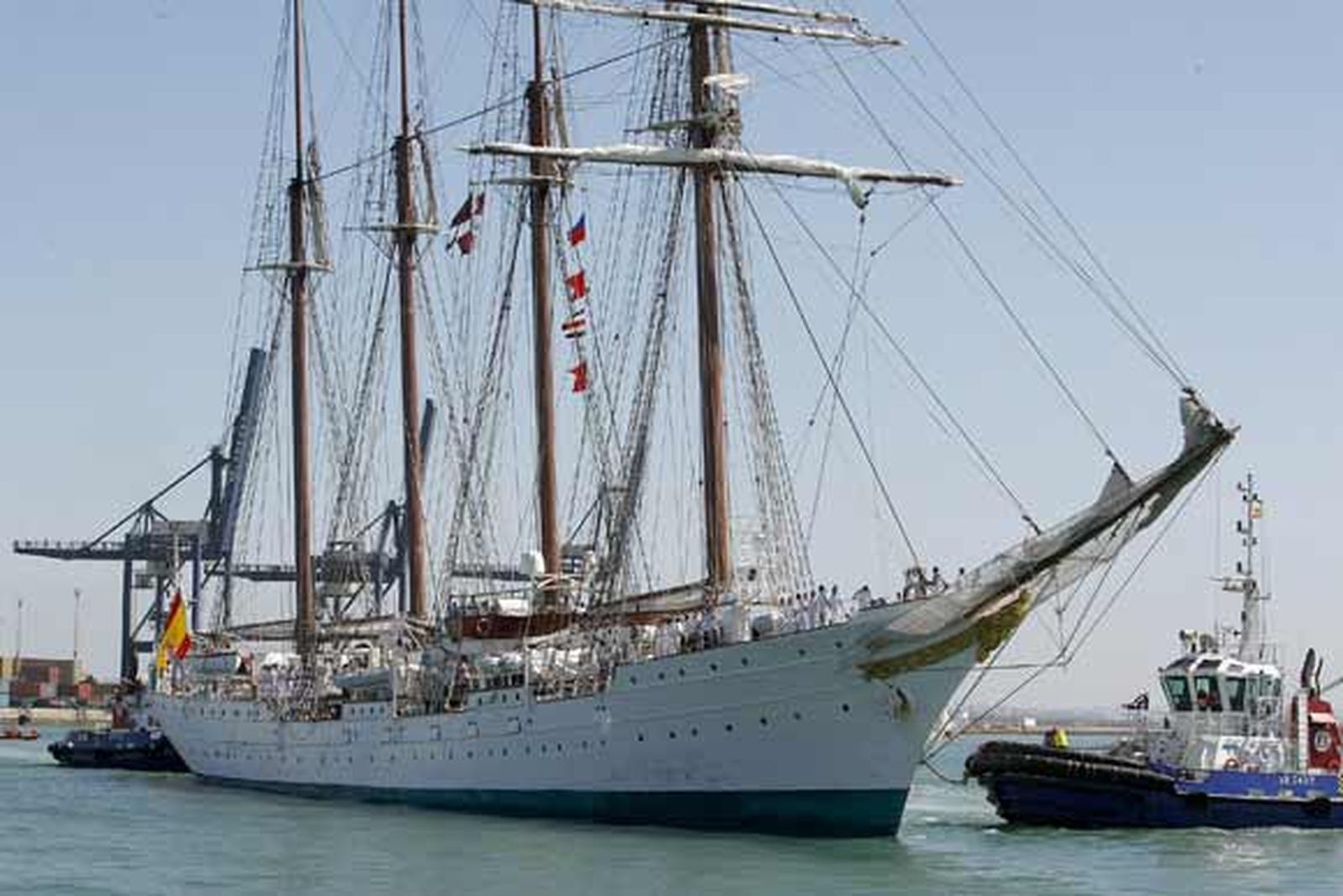 El buque escuela regresa a la ciudad tras siete meses de travesía

Foto: Jose Braza