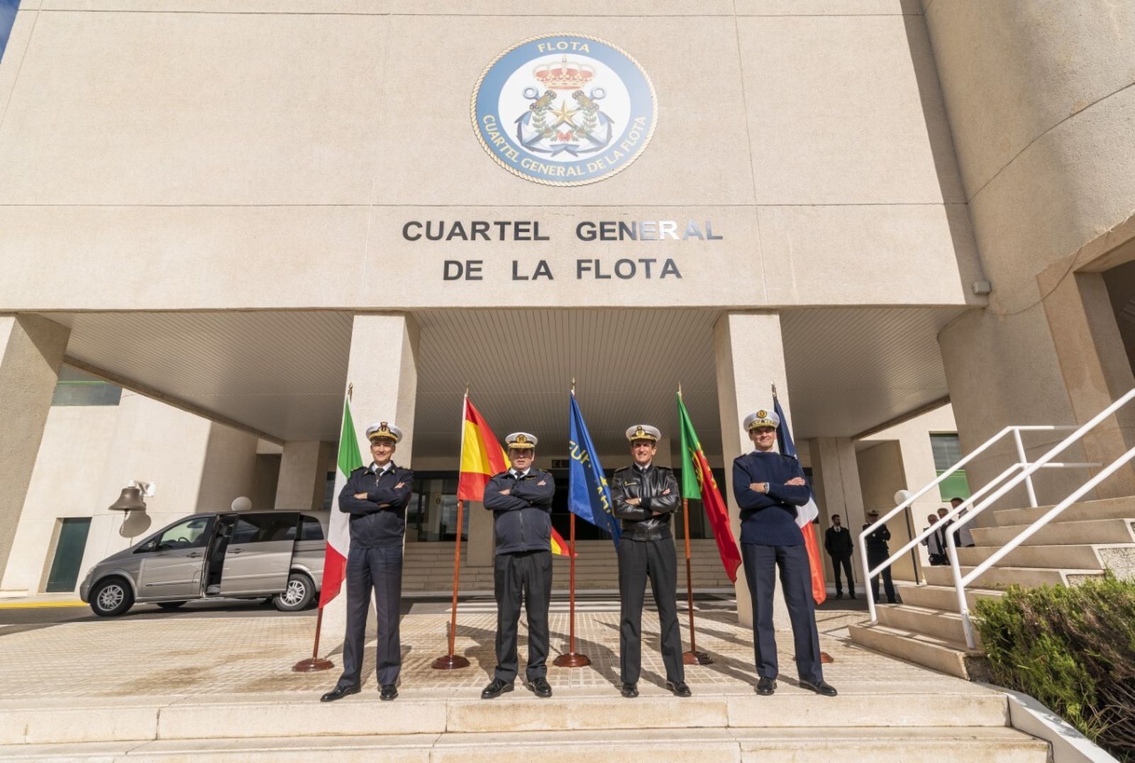 Los almirantes representantes de los cuatro países de la Fuerza Marítima europea.