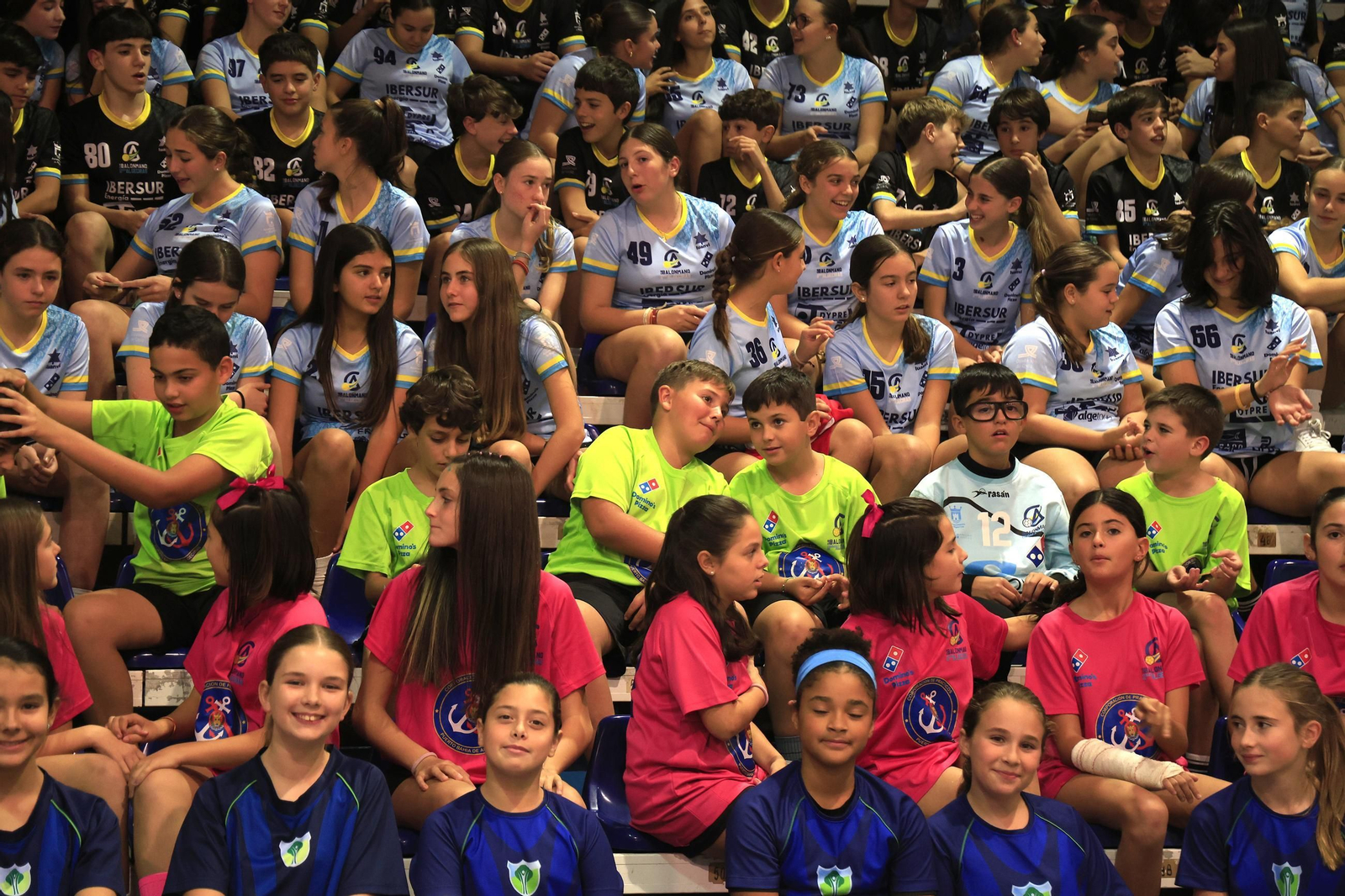 Las fotos de familia del Club Balonmano Ciudad de Algeciras 2025-26