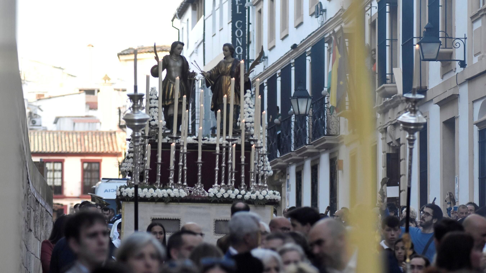 La procesión de San Acisclo y Santa Victoria en Córdoba, en imágenes