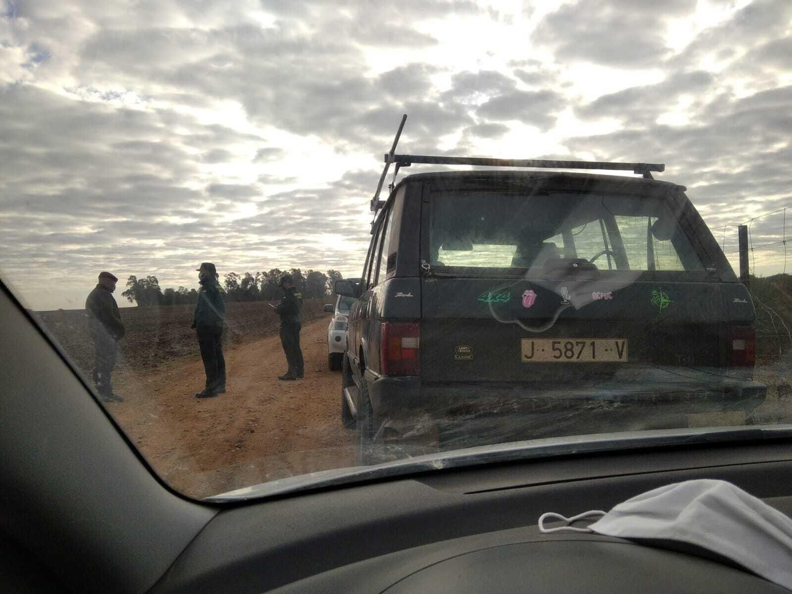 Un momento del desalojo de Somonte.