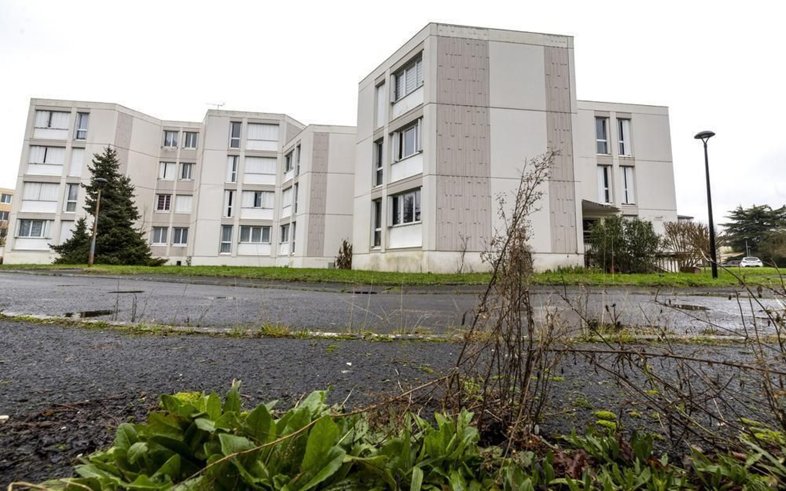Edificio en el que sobrevivió el pequeño