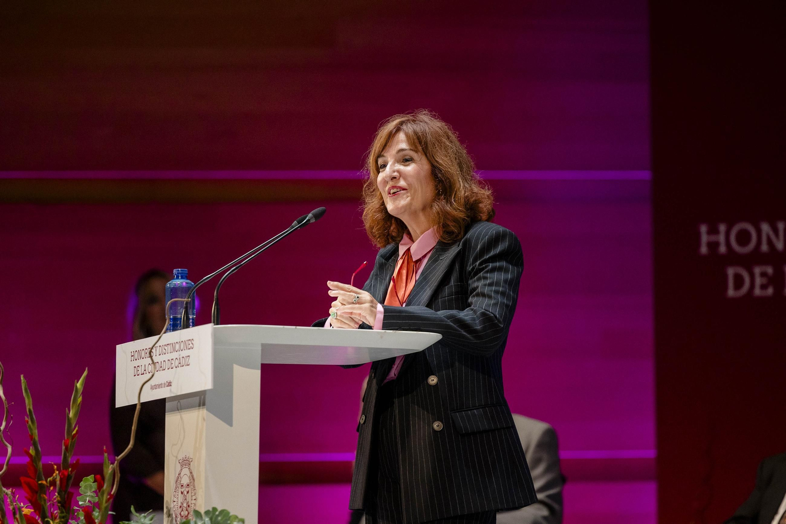 Las imágenes del acto de entrega de los títulos de hijos predilectos y adoptivos y de las medallas de oro de la ciudad.