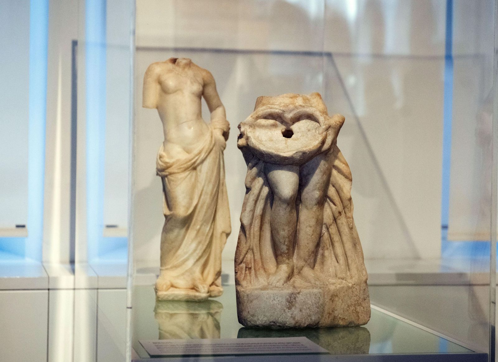 El Arqueológico expone las venus de Salar en su muestra.