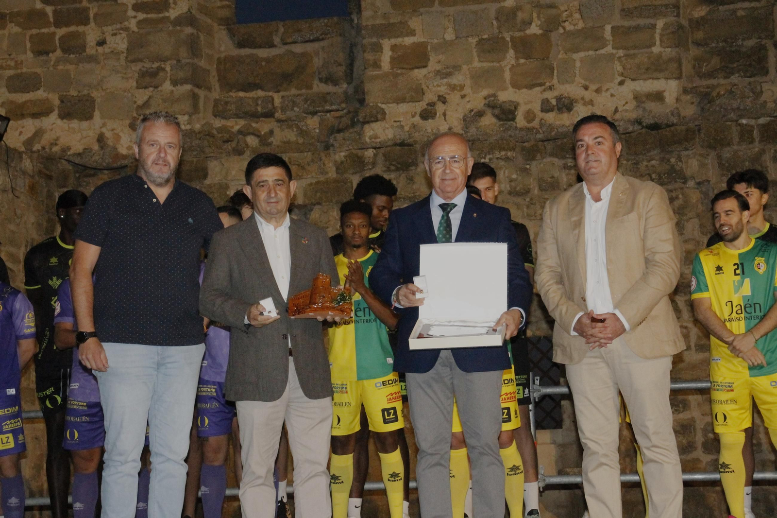 Presentación del Jaén Paraíso Interior FS en el Castillo de Sabiote, en imágenes