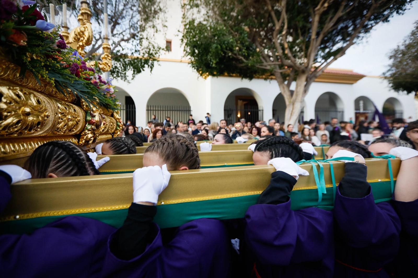 La procesión del Encuentro, en imágenes