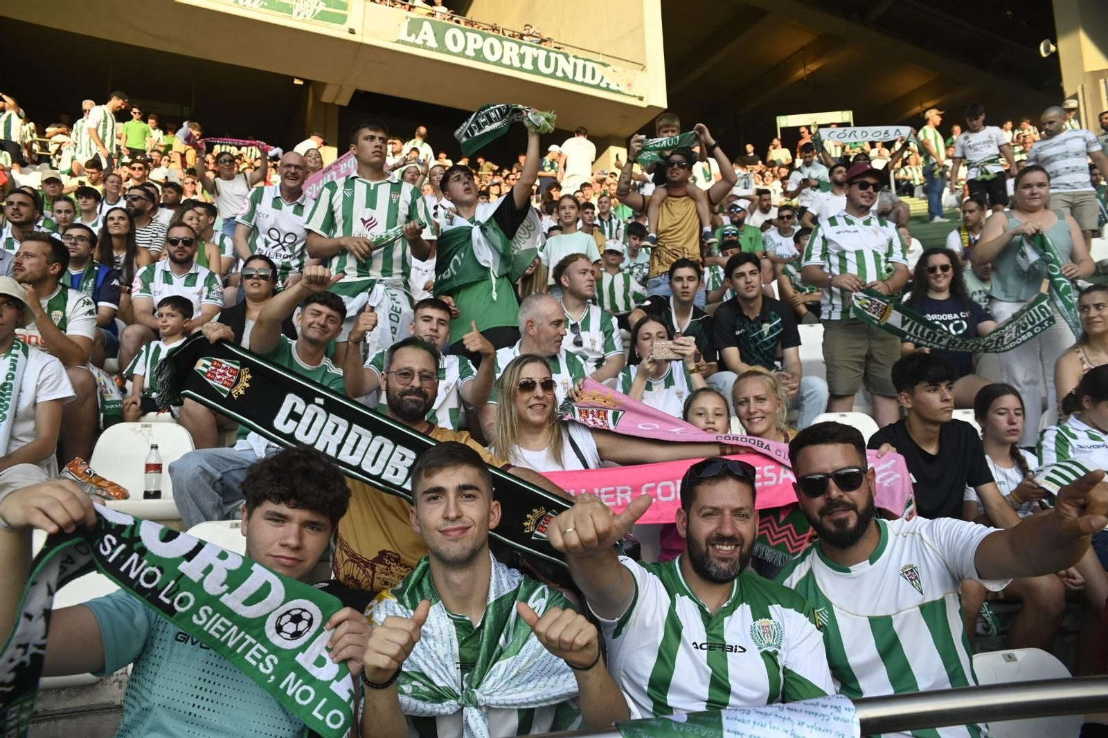 Las mejores fotos del ambiente en El Arcángel para el Córdoba CF - Barcelona Atlétic