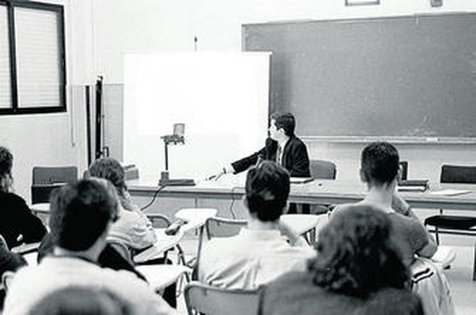 Una de las aulas del  instituto de Secundaria José Luis Tejada, en El Puerto.