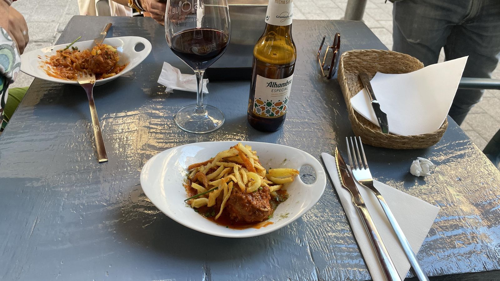 Gastronomía y vino en La Tarara