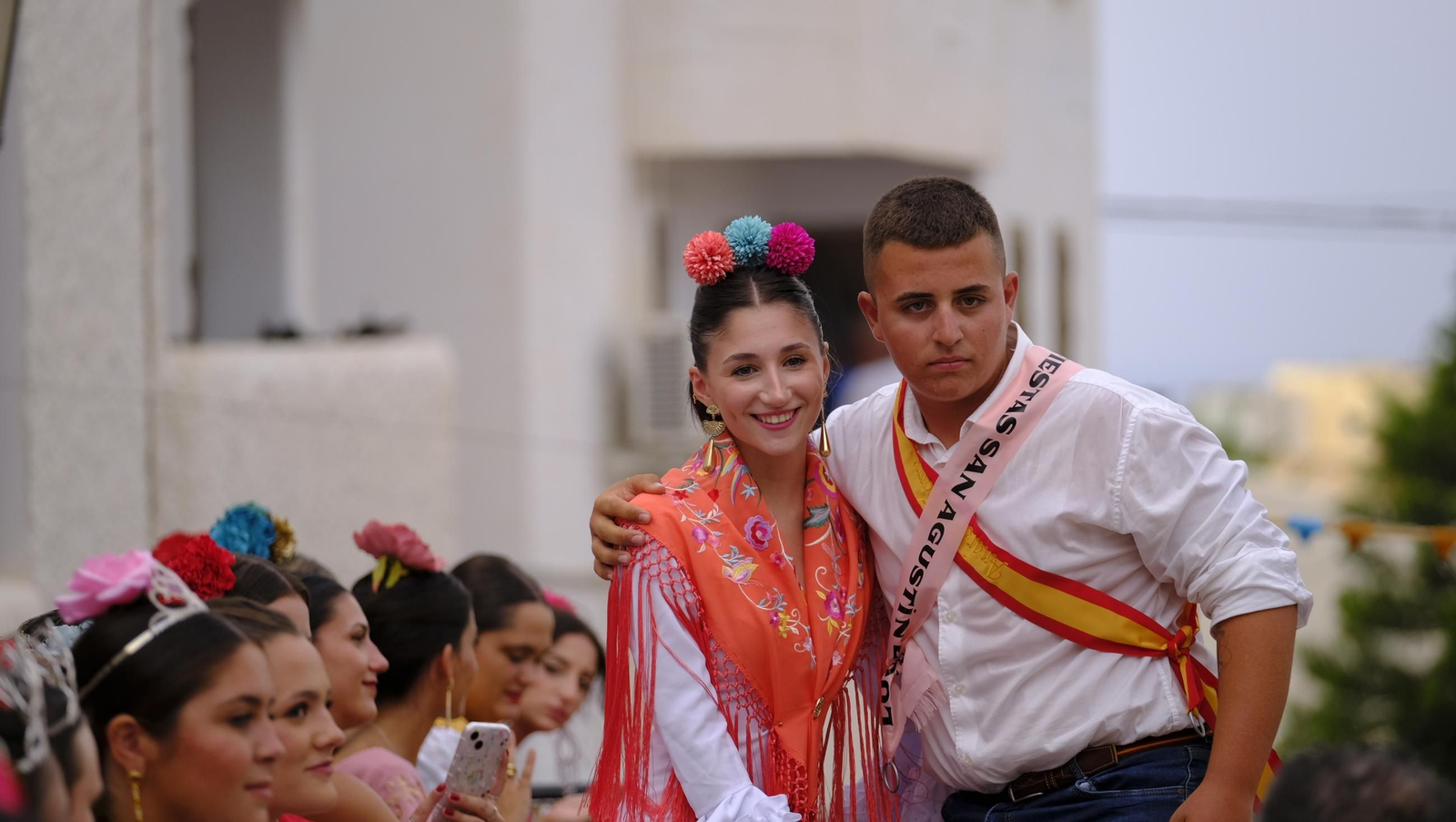 La popular carrera de cintas a caballo de las Fiestas de Mojácar, en imágenes