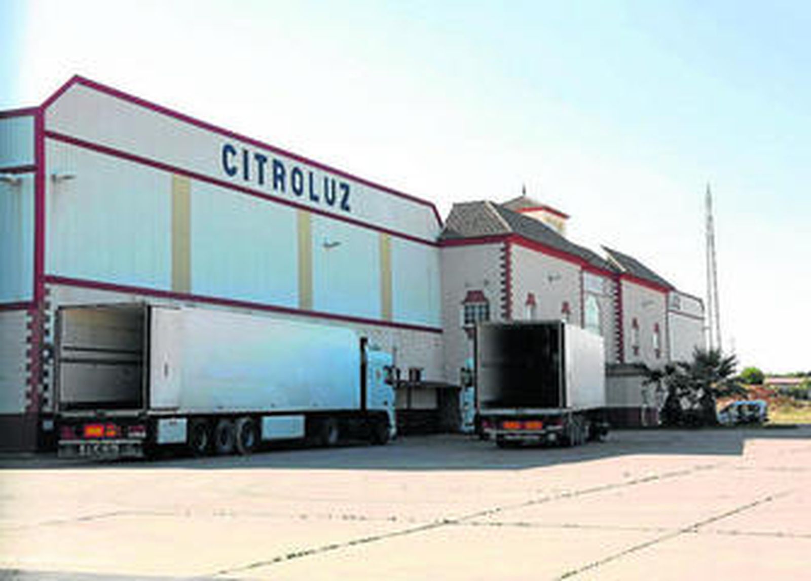 Los antiguos almacenes de Citroluz en la localidad onubense de Cartaya.