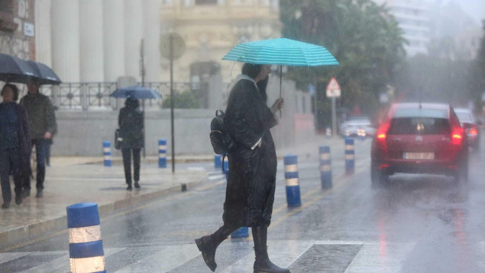 Lluvia intensa esta mañana sobre el centro de la ciudad de Málaga. Lluvia intensa esta mañana sobre el centro de la ciudad de Málaga.
