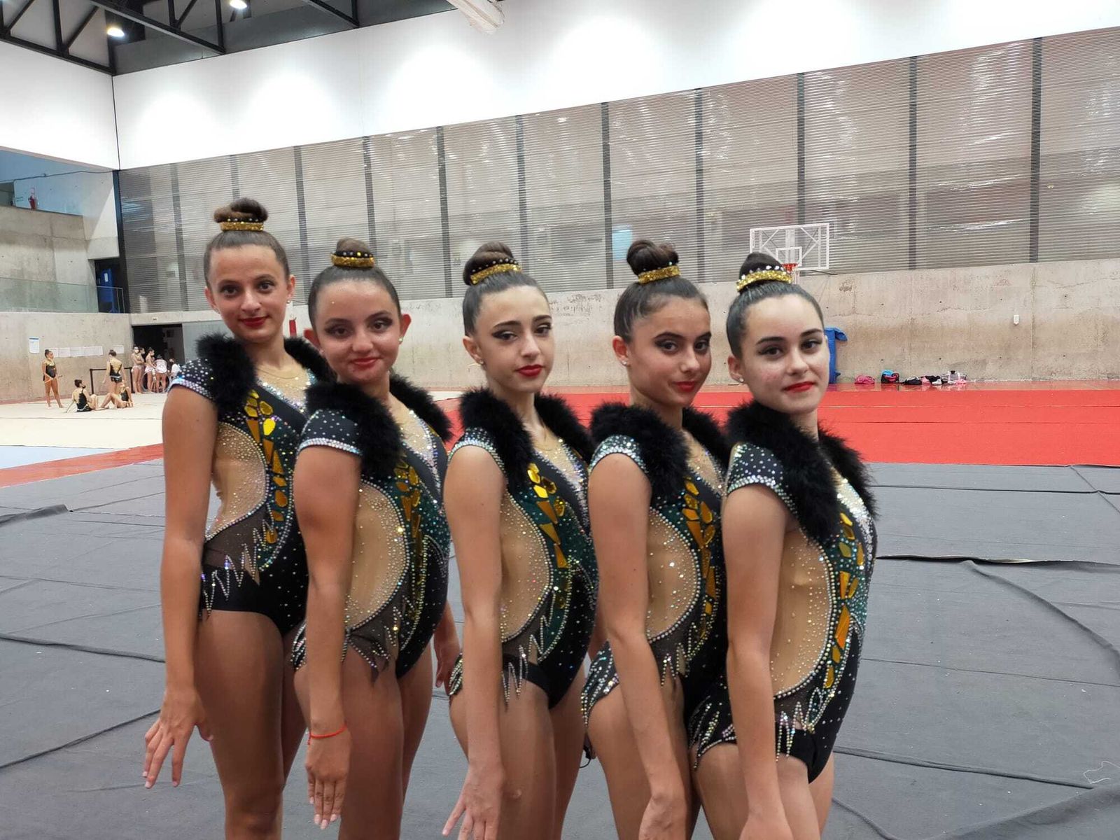 El conjunto cadete del Club de Gimnasia Rítmica de La Línea