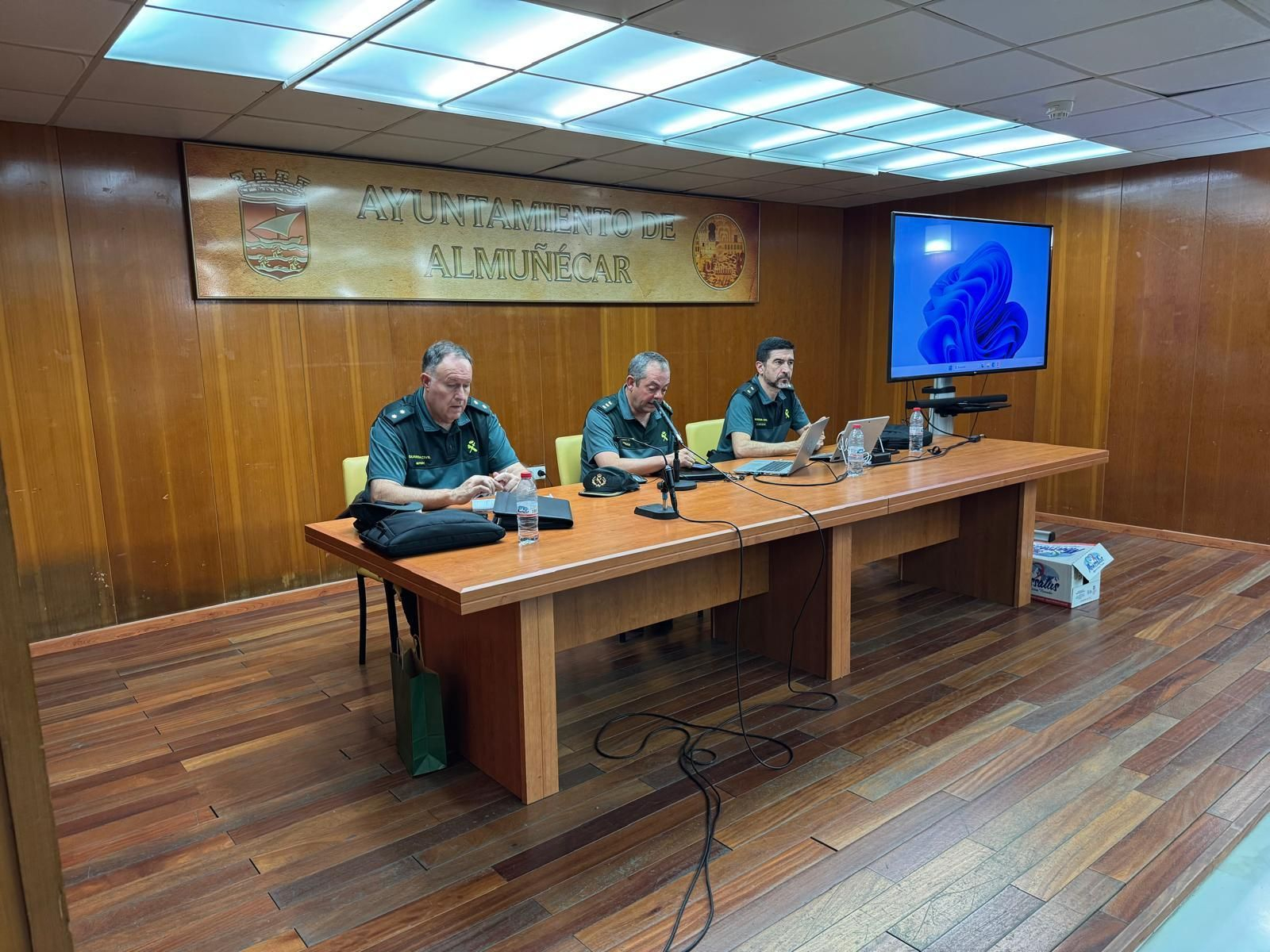 El coronel jefe de Granada, Francisco Javier Arteaga Manzano, preside la reunión de mandos