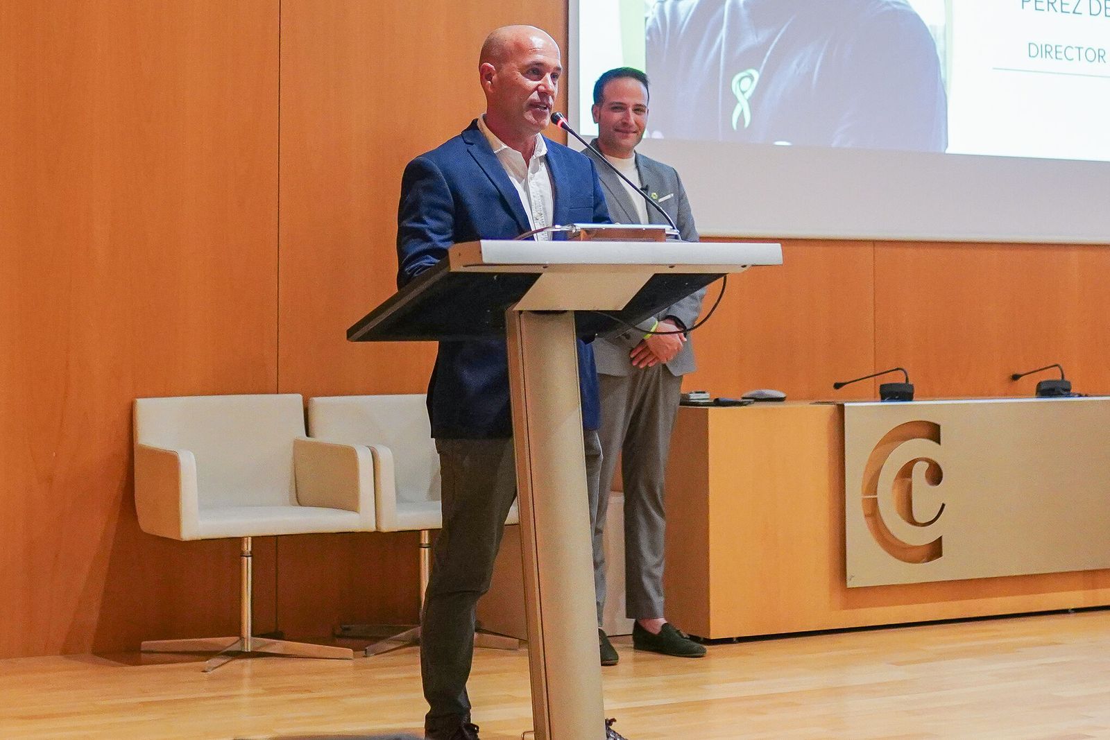 Javier Cánovas, director de la Fundación UAPO durante su intervención.