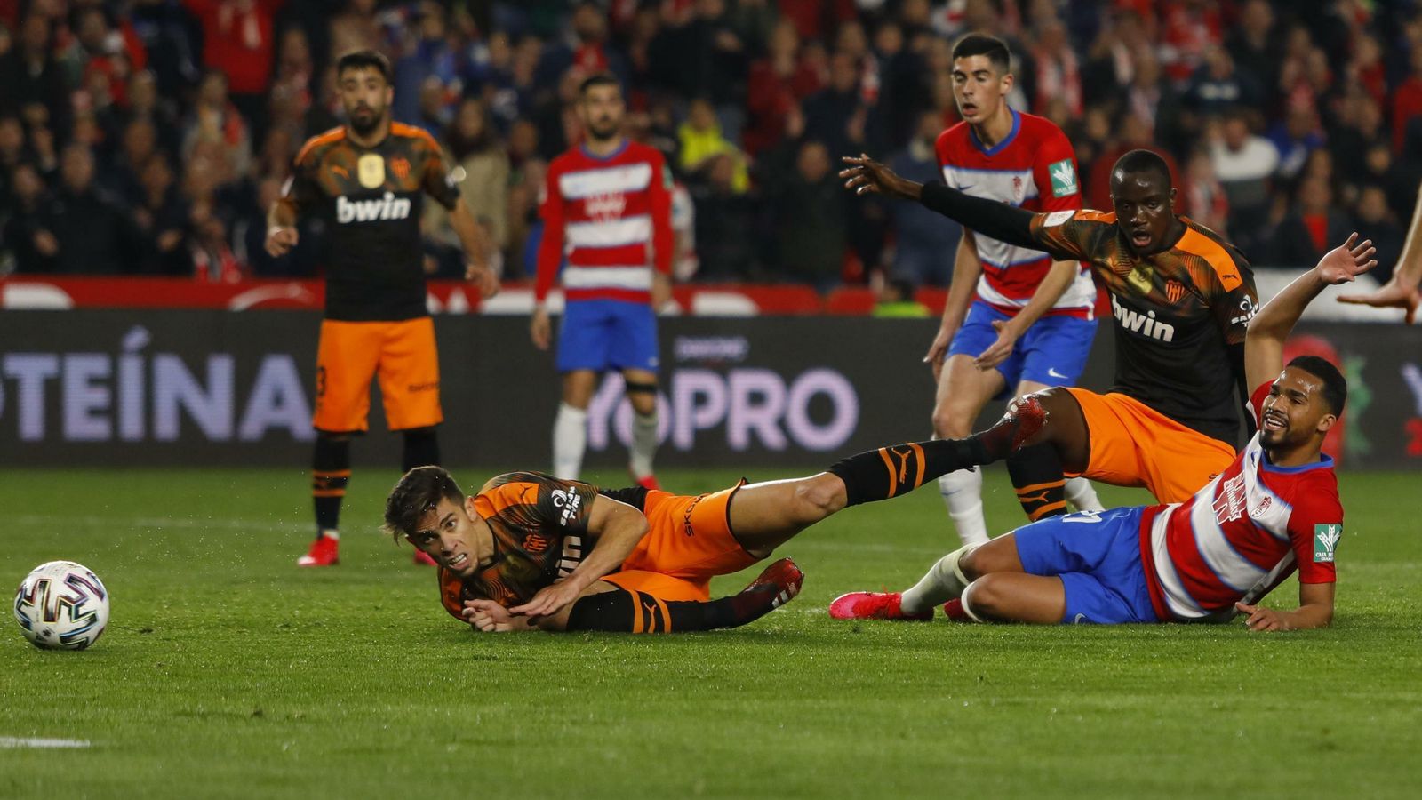 El partido se disputó con mucha intensidad