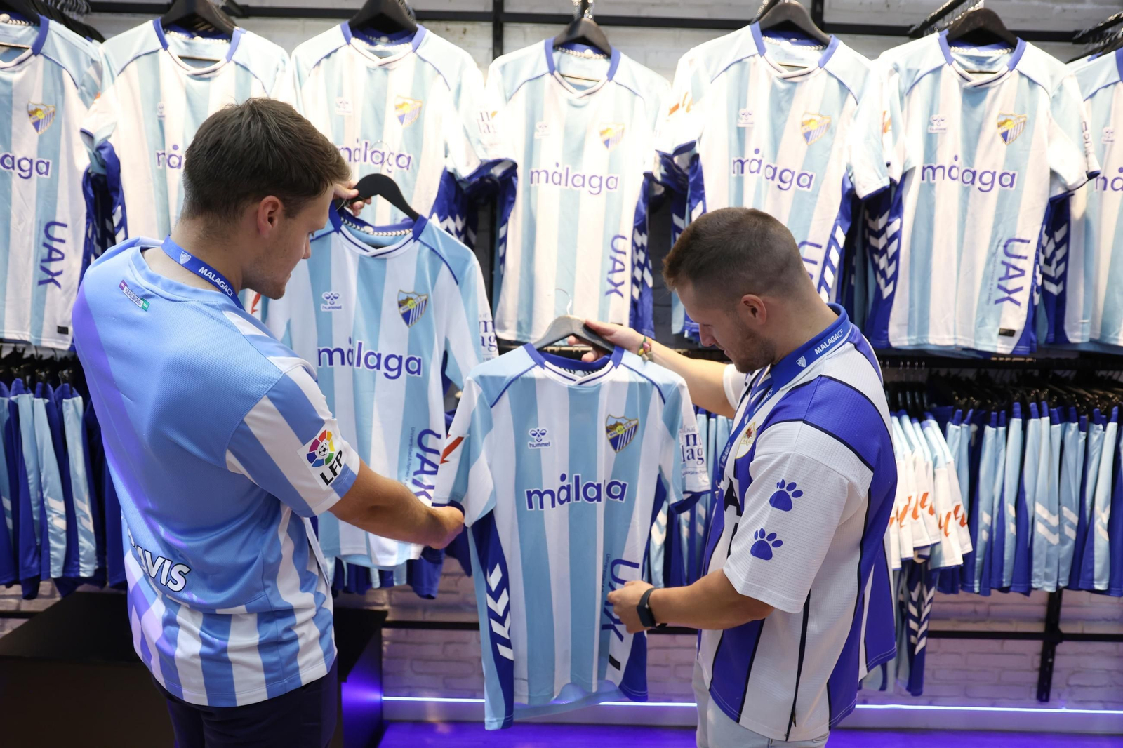 La camiseta del Málaga CF 2025/26, al detalle