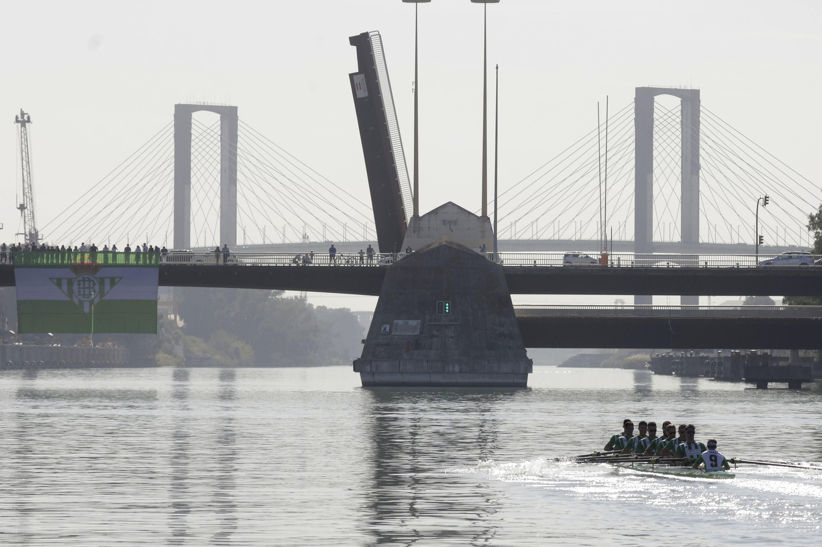 Las mejores imágenes de la Regata Sevilla-Betis