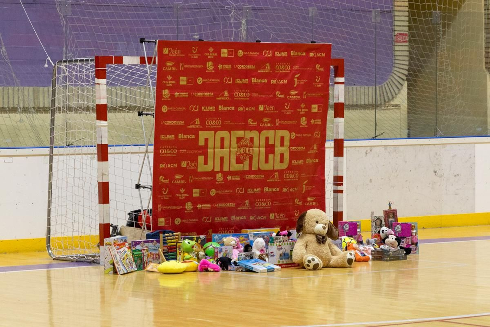 Jornada un juguete solidario, Real Jaén y Jaén CB