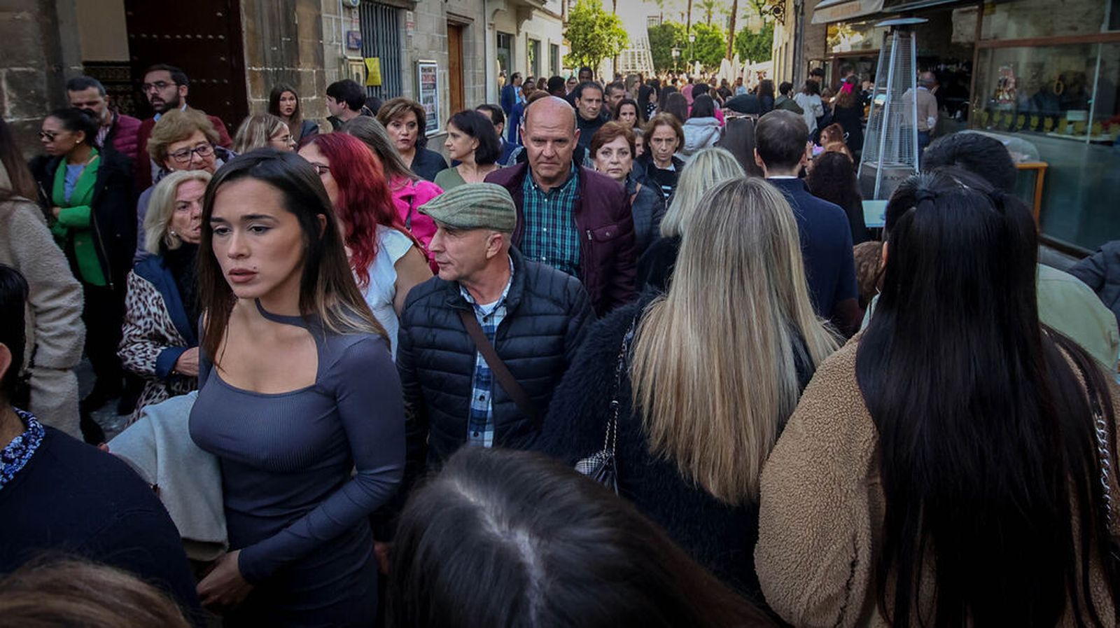 Afluencia de público en las calles del centro durante los días del puente.