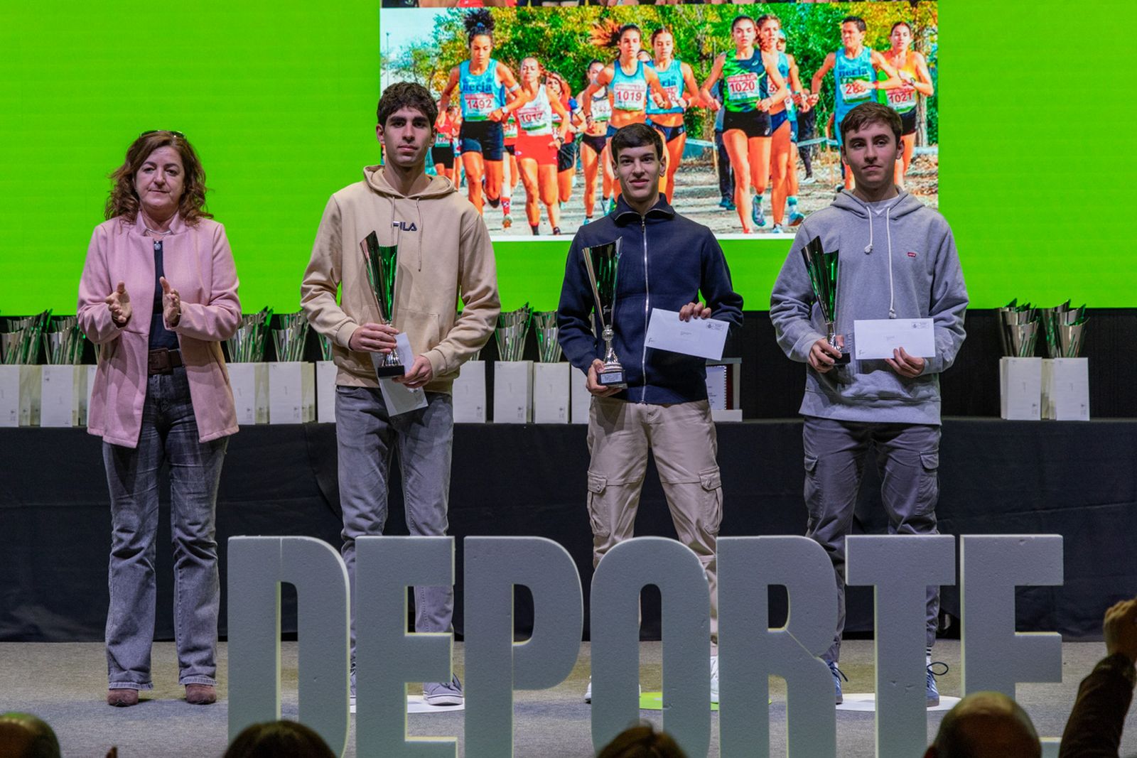 La entrega de premios del XXVIII Circuito Provincial de Campo a Través, en imágenes