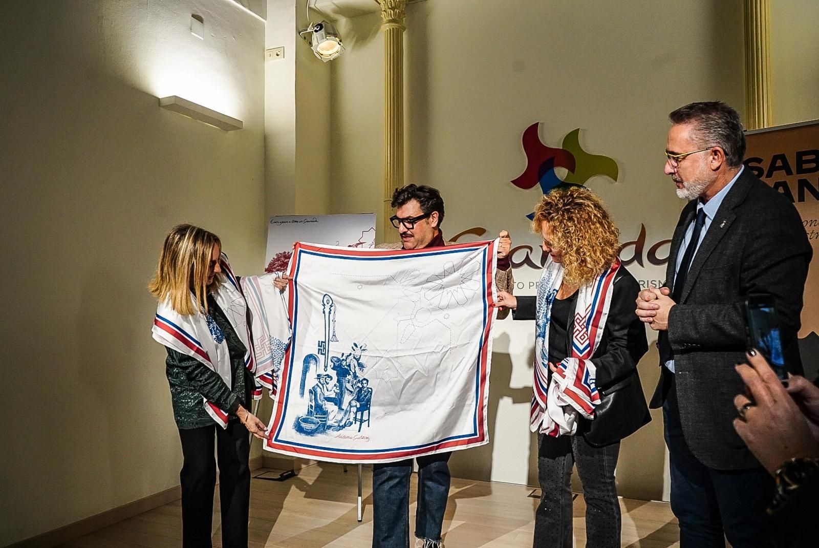 Foto de familia de la presentación de la moda de Antonio Gutiérrez para SIMOF 2024.