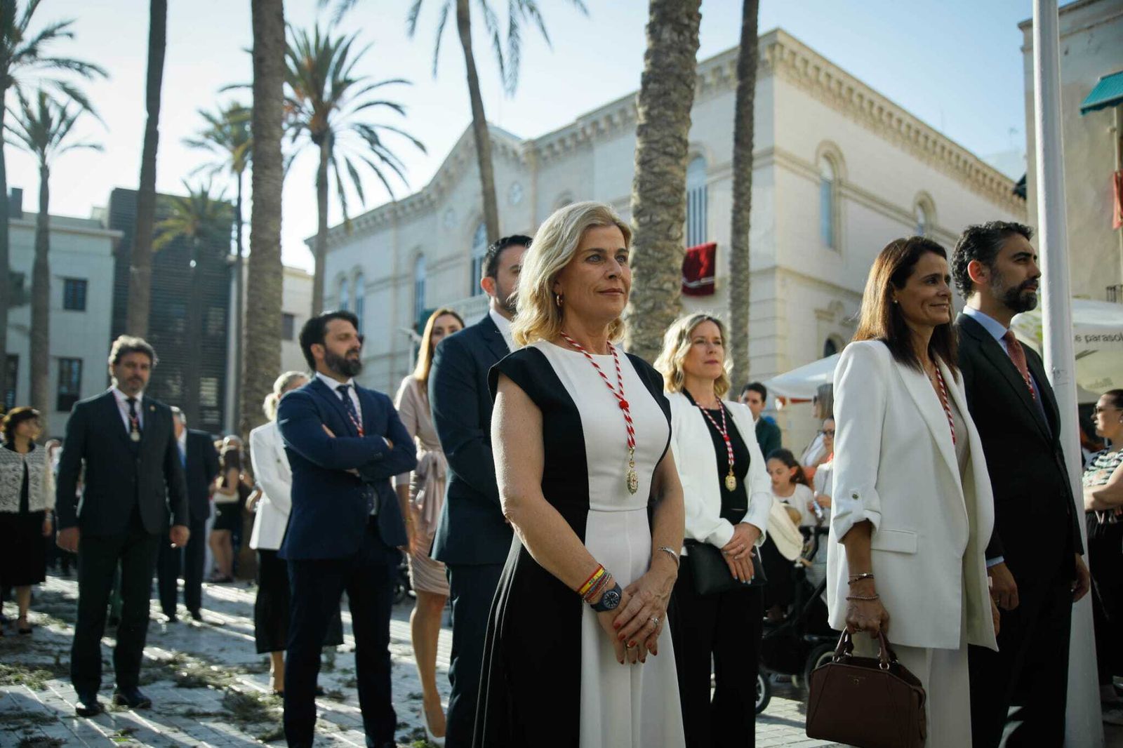 Imágenes de la procesión del Corpus Christi en Almería: así han sido la misa y la posterior marcha por la capital