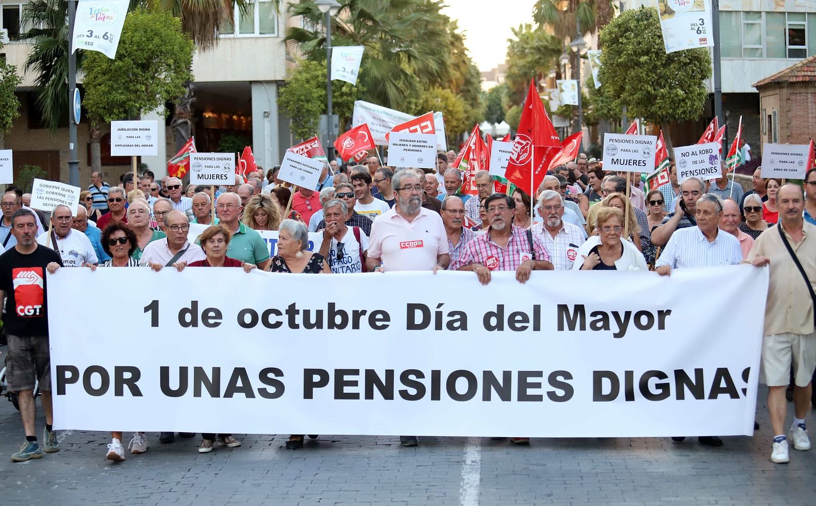 Manifestación de los jubilados onubenses durante el Día del Mayor.