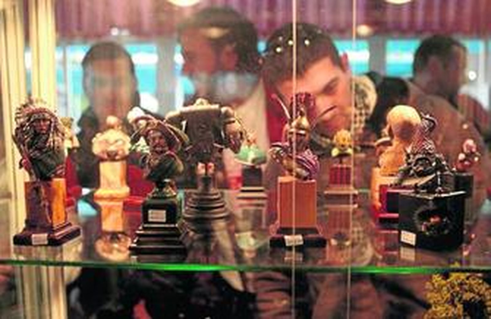 Entre los artesanos de la miniatura