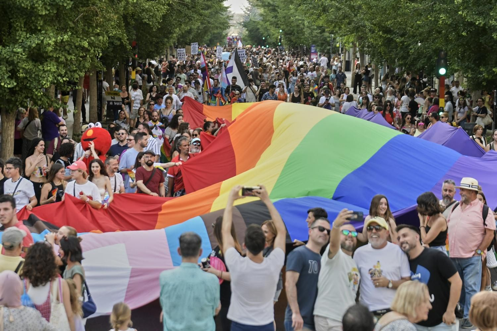 El pregón de Jedet y la marcha del Orgullo en Granada, en imágenes