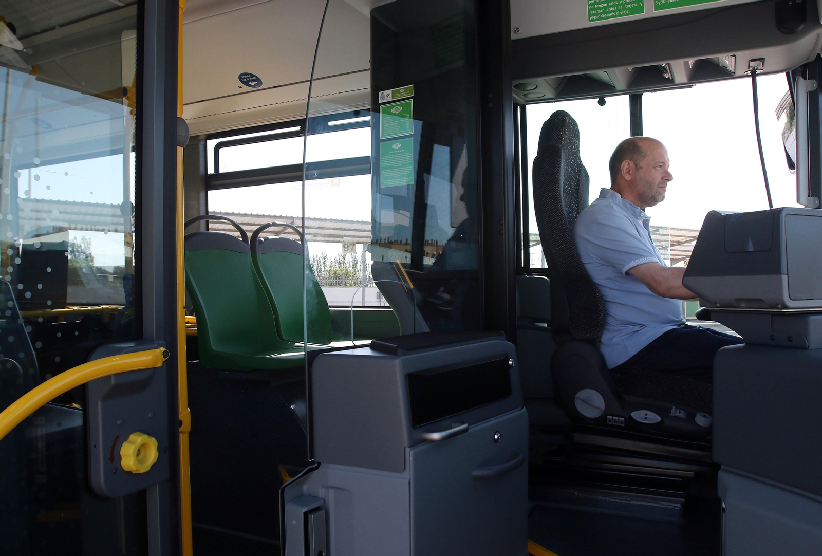 Uno de los últimos autobuses adquiridos por Aucorsa, en 2017.