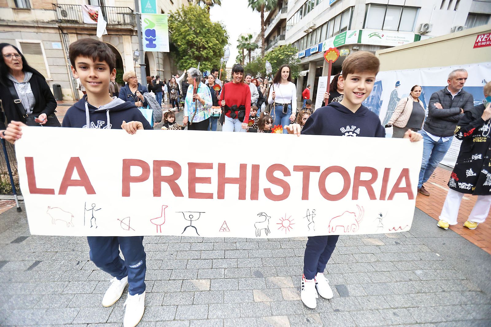 Imágenes del desfile “Un paseo por la historia”  de los niños del colegio Funcadia de Huelva