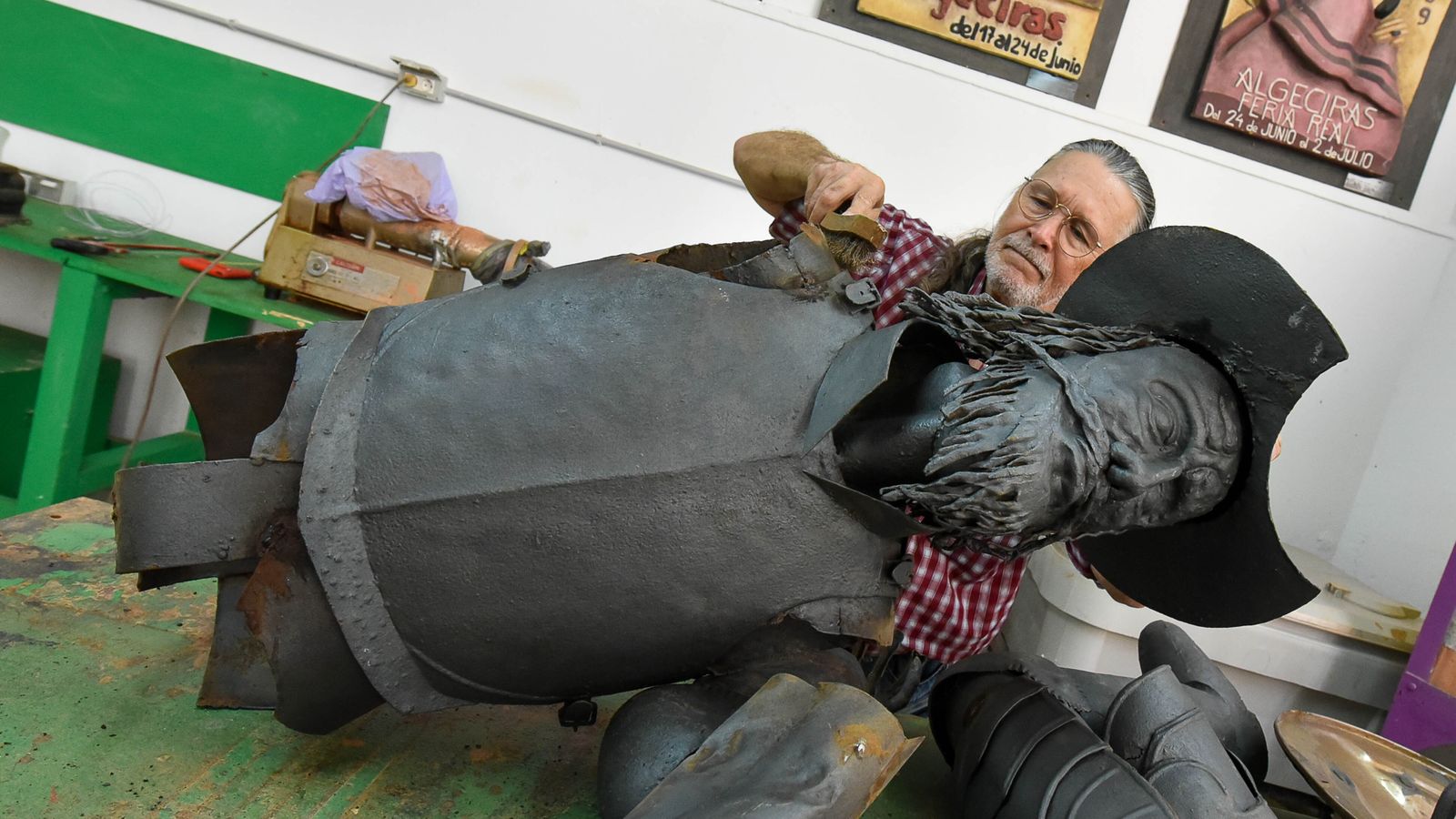 Las fotos de la restauración del Quijote de la Escuela de Arte de Algeciras