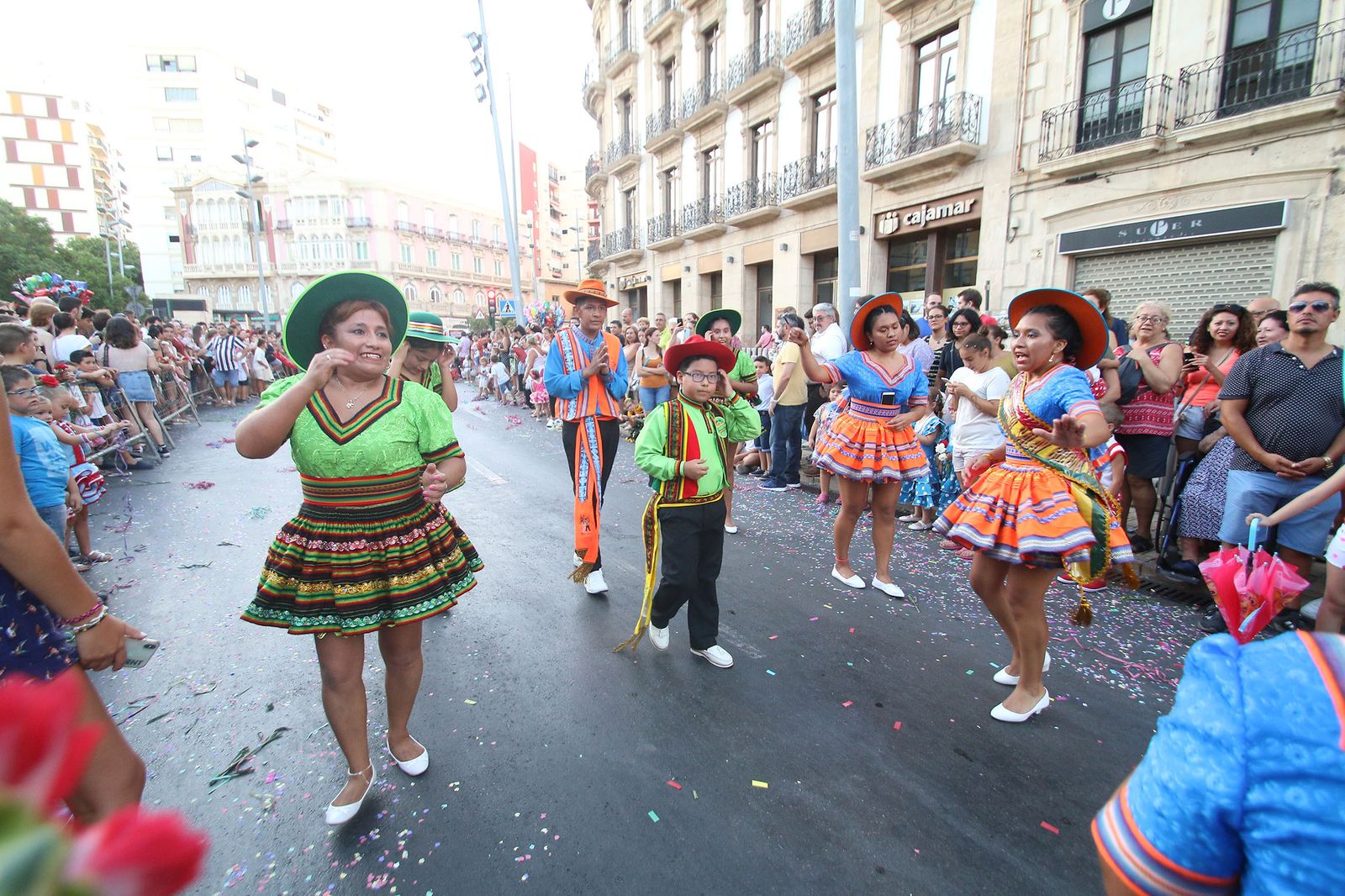 Fotogalería de la Batalla de Flores. Feria de Almería 2019