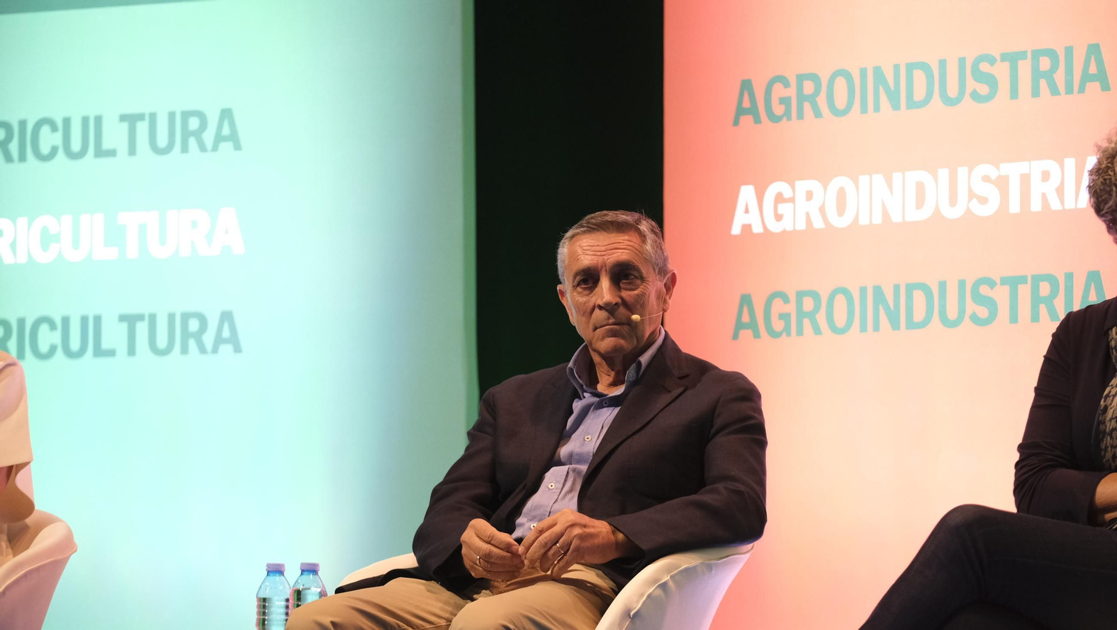 Las imágenes del 'Foro, Agricultura, Agua y Futuro en Andalucía' organizado por el PP