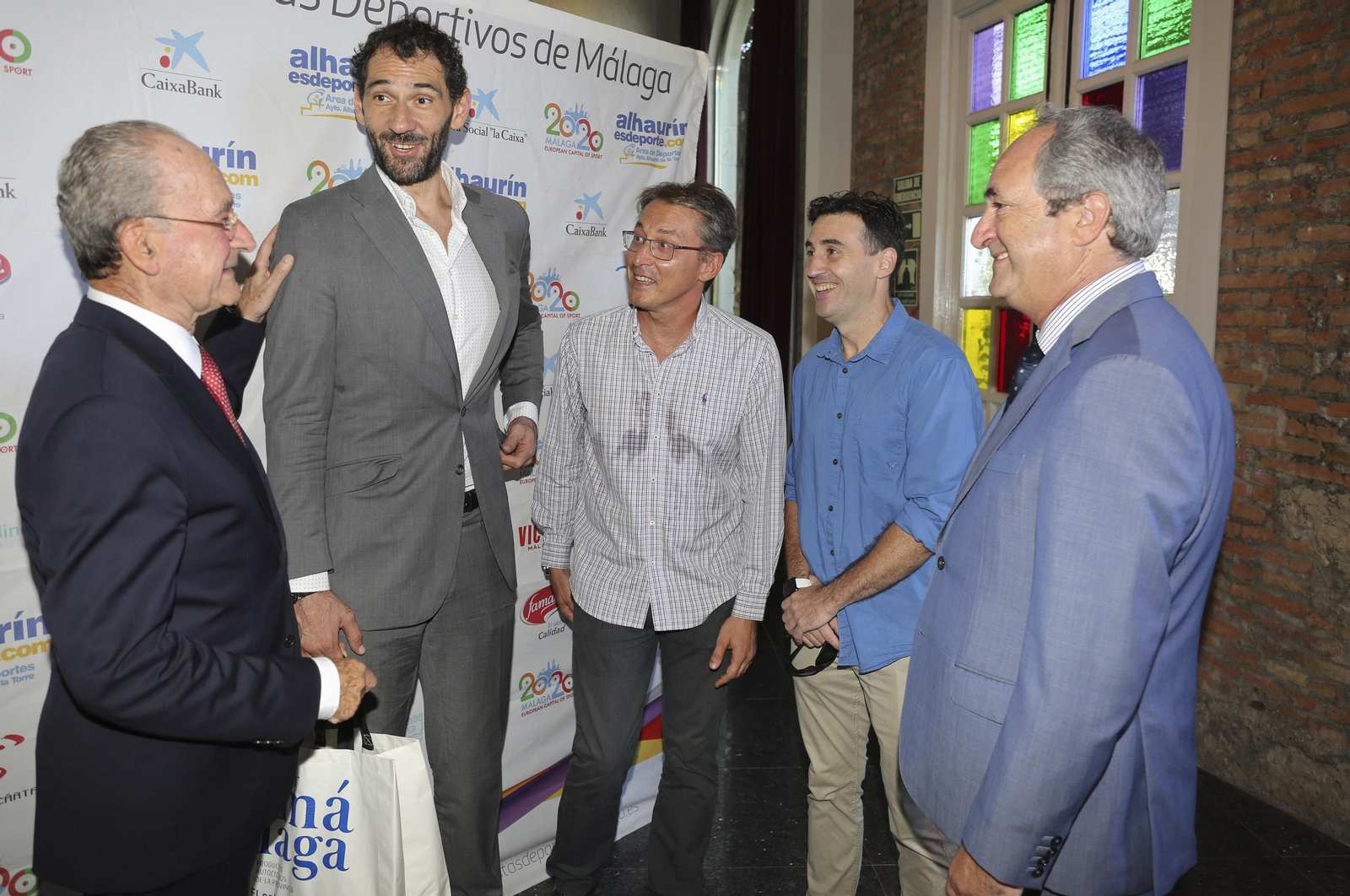 Las fotos de la visita de Jorge Garbajosa a Málaga