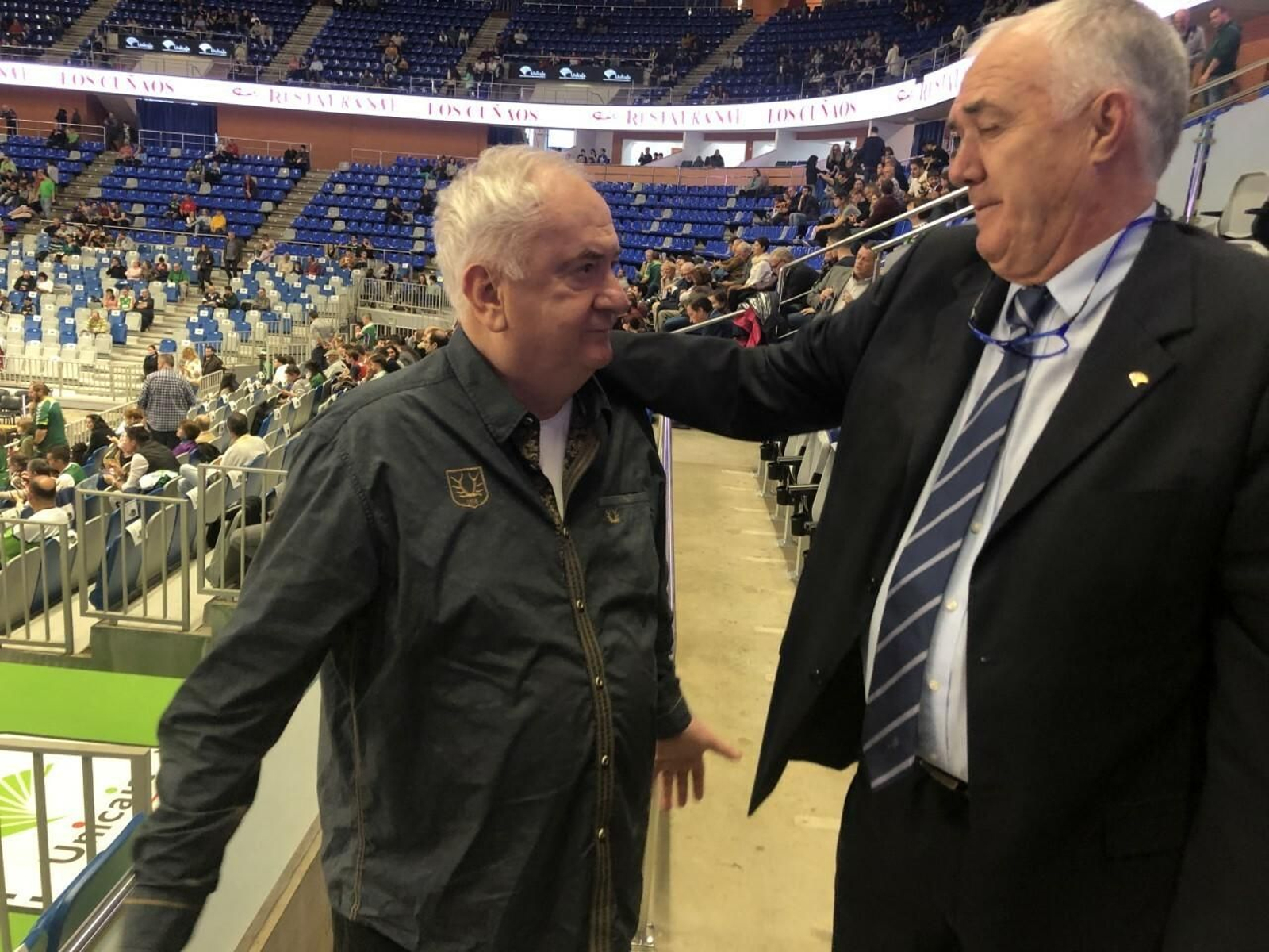 Boza Maljkovic dialoga con Manolo Rubia.