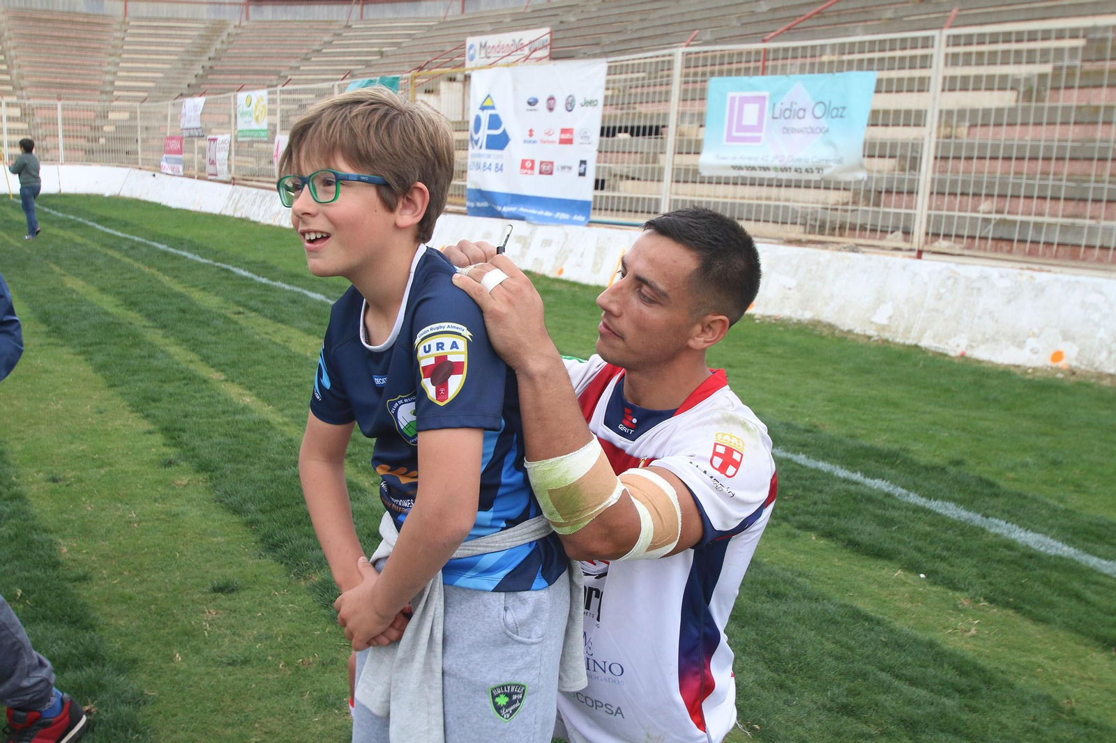 Fotogalería de la salvación de URA ante Olímpico.