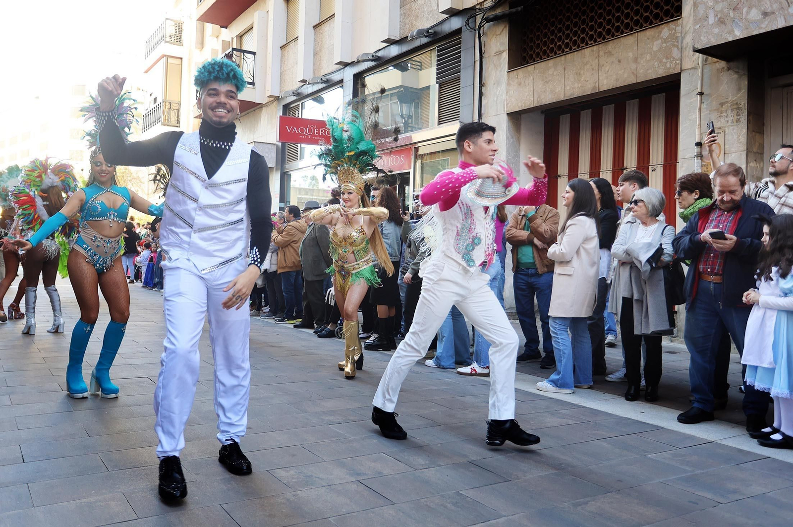 Imágenes de la cabalgata del Carnaval Colombino 2024
