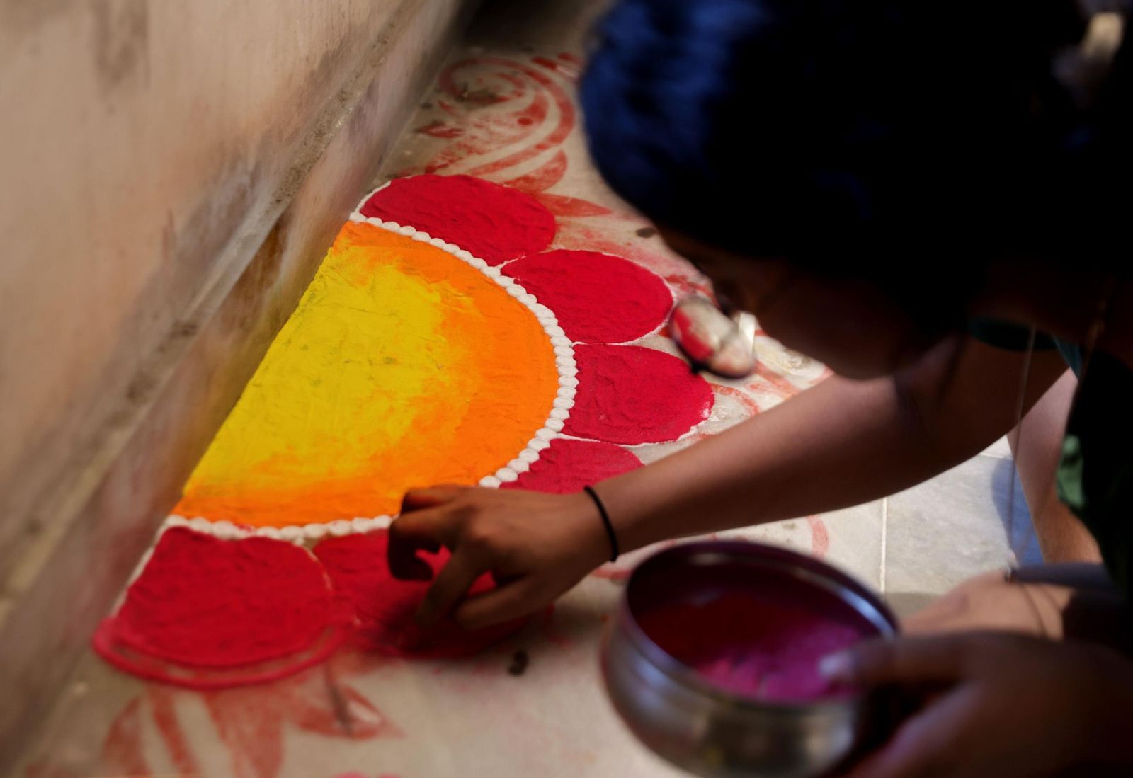 Las preciosas imágenes de la celebración del Diwali en India: un festival de luz y color