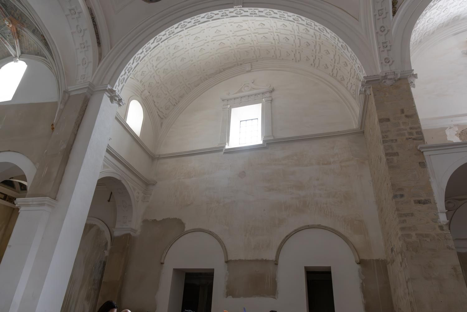 El interior de la iglesia de Santo Domingo de Jaén, al detalle.