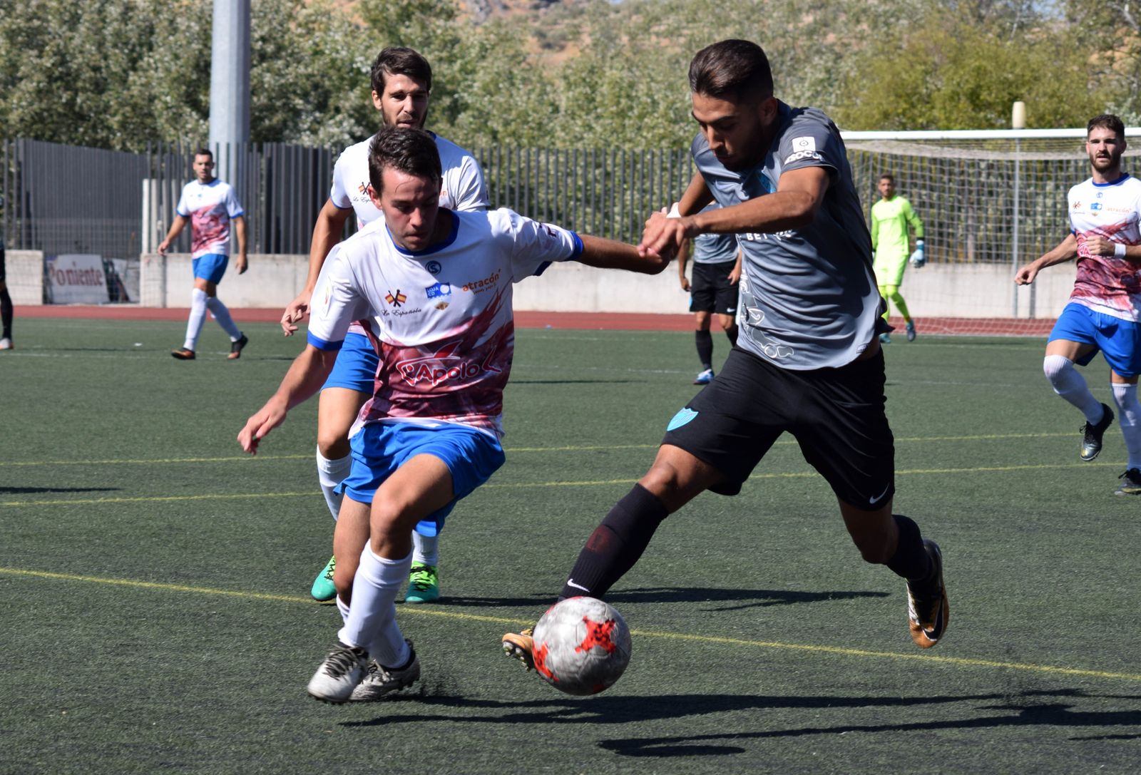 El Loja no pudo sacar nada positivo del Escribano Castilla pese a dar la cara.